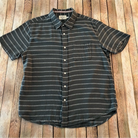 The Normal Brand Other - The Normal Brand mens short sleeve striped button down shirt | size Extra Large
